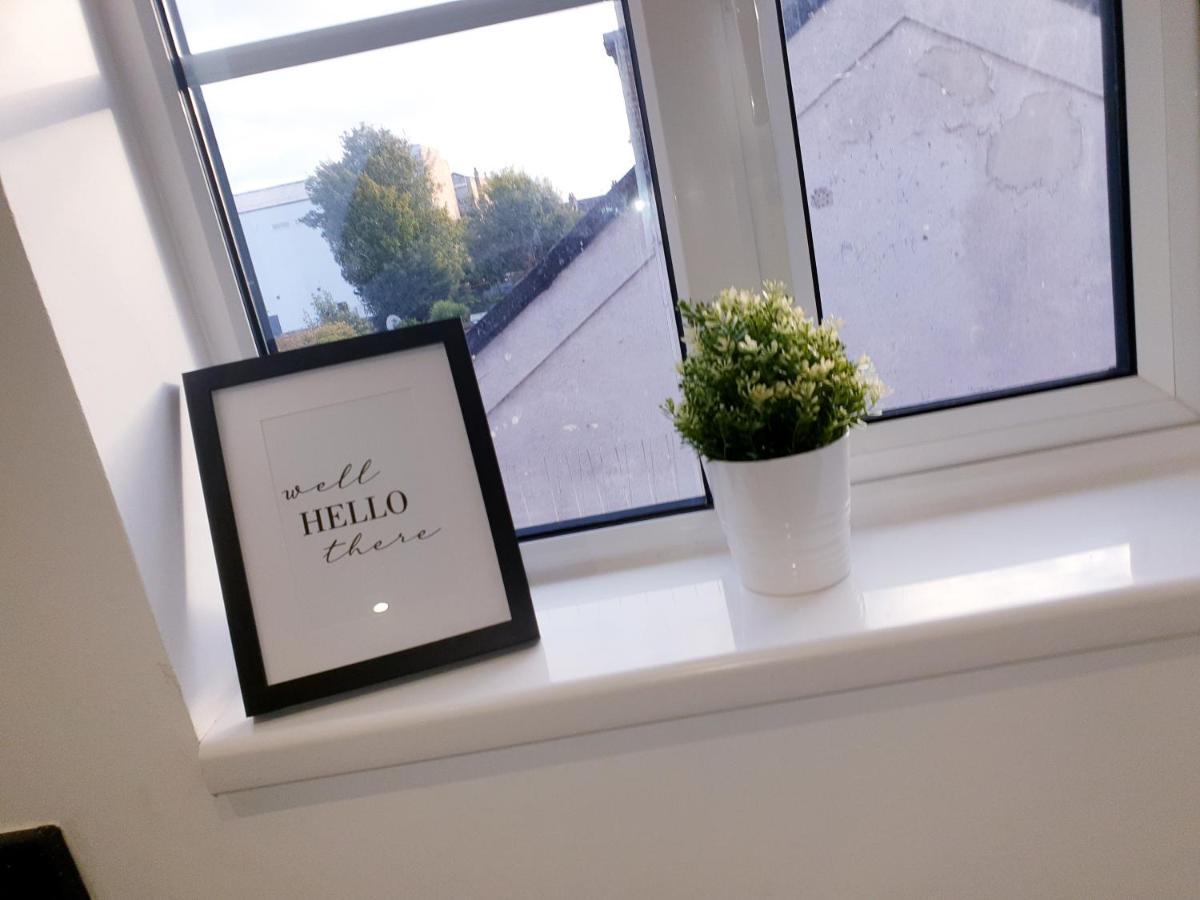 Luxury 1 Bed Close To Town Centre With Free Parking Сътън он Сий Екстериор снимка